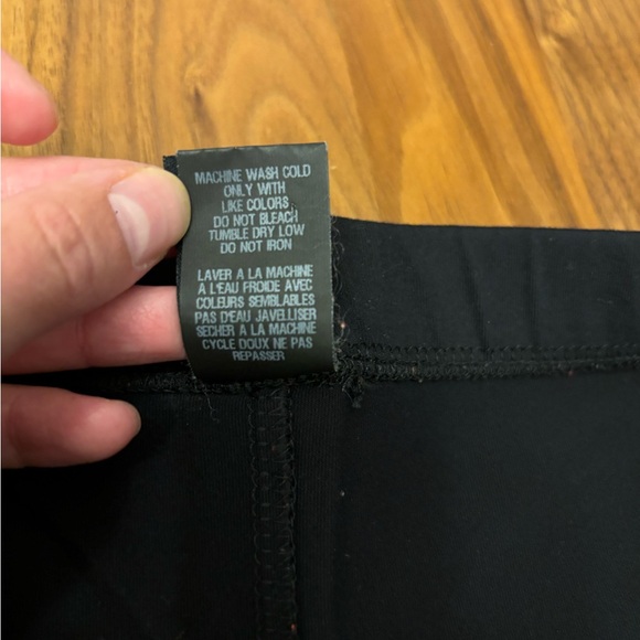 “Ruhe NYC” Maternity Leggings, Size Small, Black, Stretchy, Soft, EUC - Picture 7 of 7